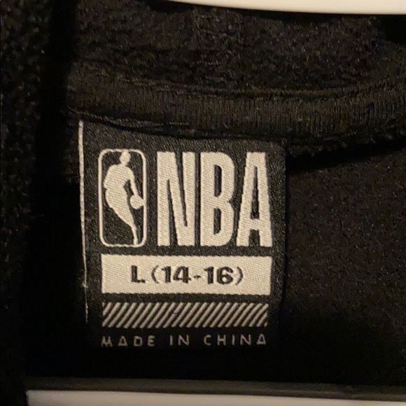 Sweaters - Picture 9 of 9